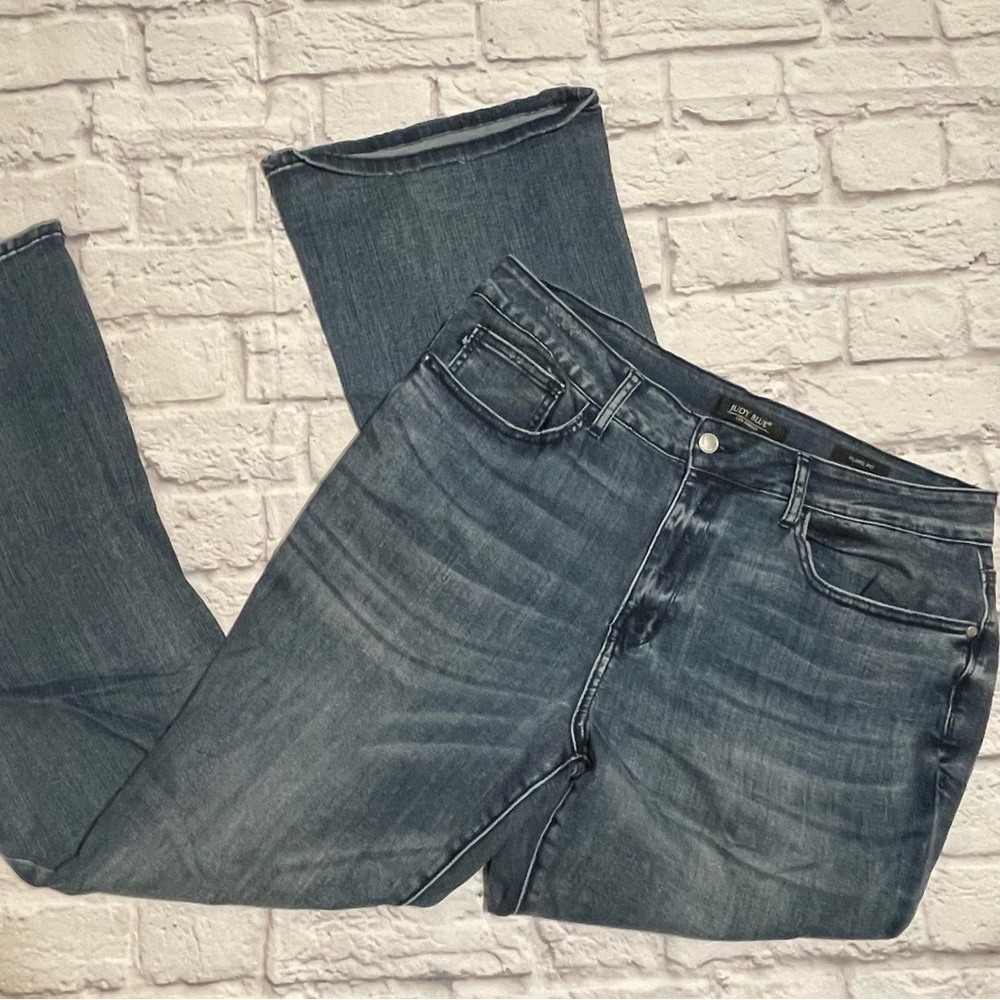 Judy Blue plus size Flare denim blue jeans 18w excellent condition